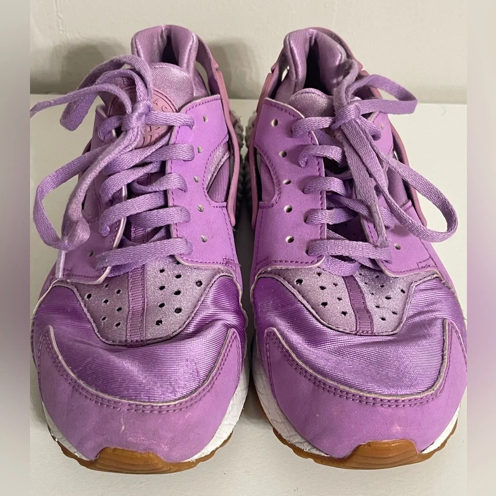 Nike Girls Purple Sneakers Size‎ 6